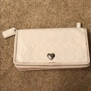 Coach wallet (authentic)